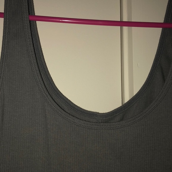 Old Navy Tank - Picture 3 of 5